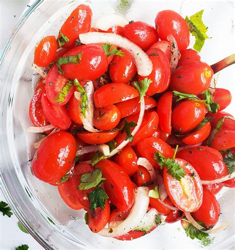 basic-tomato-balsamic-salad-eatingwell image