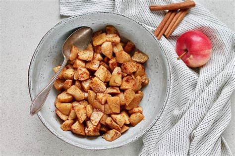 cinnamon-roasted-apples-hey-nutrition-lady image