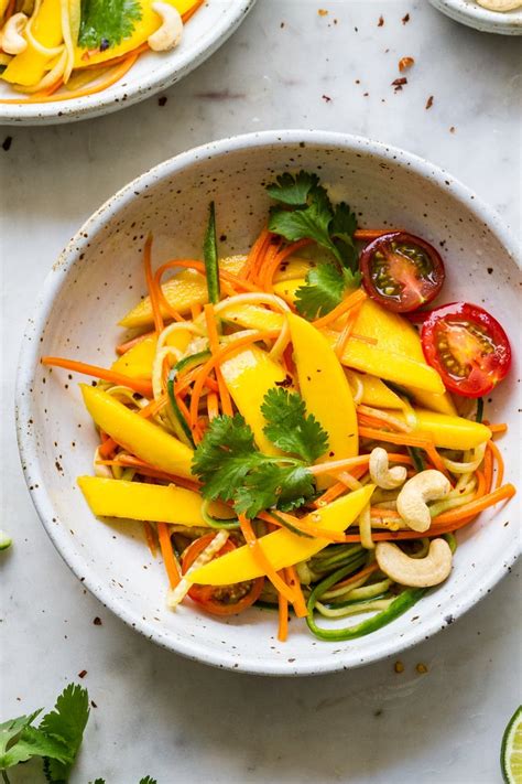 spicy-thai-mango-salad-the-simple-veganista image