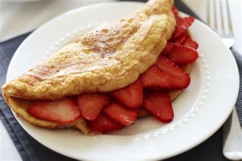 breakfast-souffl-omelette-with-strawberries image