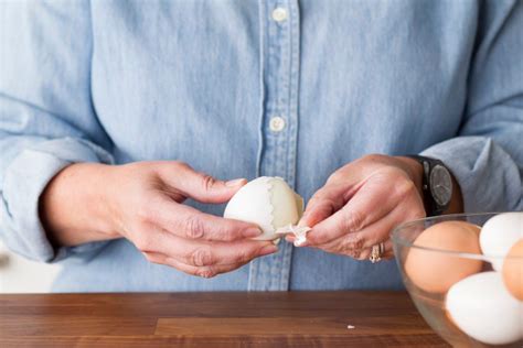 how-to-peel-hard-boiled-eggs-the-easy-way-taste-of image