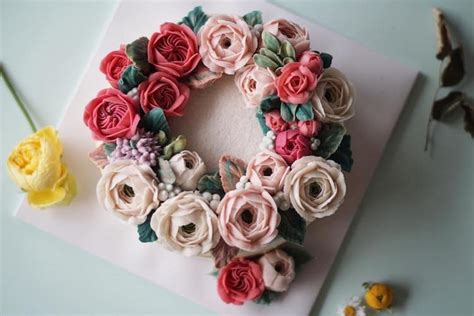 30-blooming-flower-cakes-for-an-artfully-delicious-way image