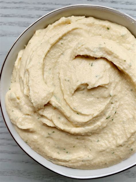 delicious-lemon-and-dill-hummus-return-to-the image