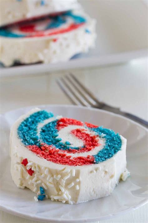 slice-into-one-of-these-20-4th-of-july-cake image