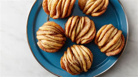 cinnamon-sugar-pull-apart-muffins image