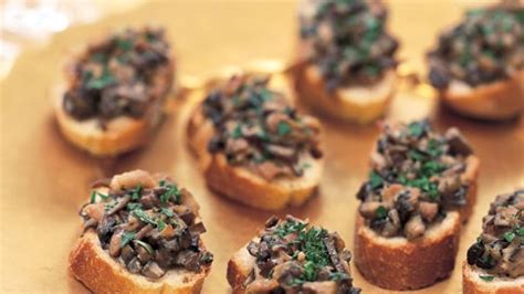 crostini-with-mushrooms-prosciutto-and-blue-cheese image