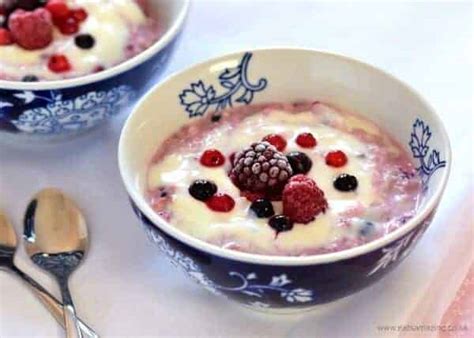 fruity-overnight-oats-recipe-eats-amazing image