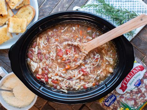 slow-cooker-italian-chicken-bean-soup-hurst-beans image