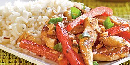 chicken-cashew-and-red-pepper-stir-fry image