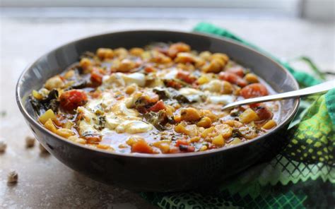 spicy-west-african-chickpea-and-kale-curry-vegan image