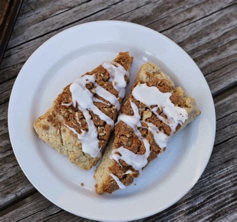 almond-streusel-scones-words-of-deliciousness image
