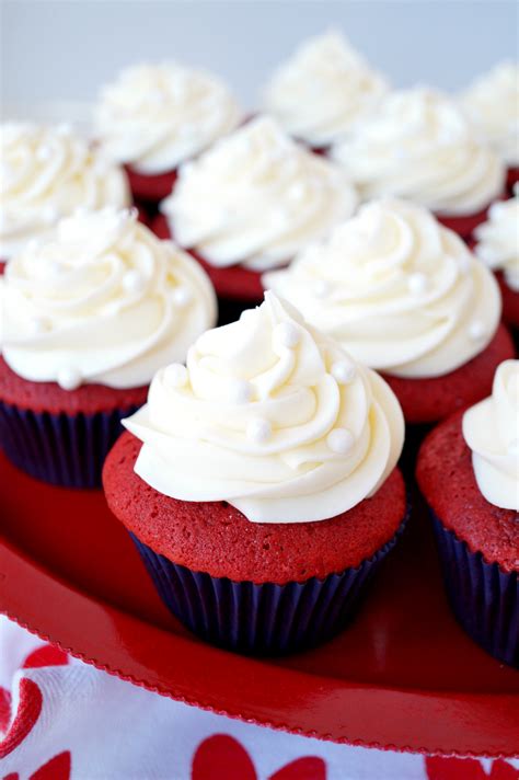 red-velvet-cupcakes-with-cream-cheese-frosting-the image