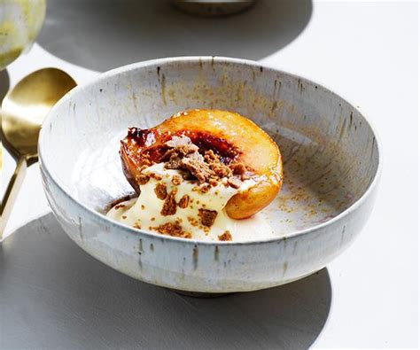 glazed-peaches-recipe-with-amaretto-mascarpone-and image