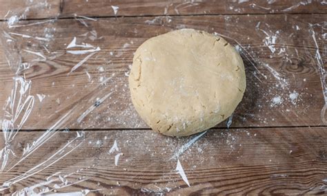 how-to-make-shortcrust-pastry-great-british-chefs image