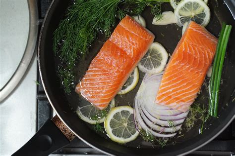 how-to-make-poached-salmon-with-dill-sauce-food image