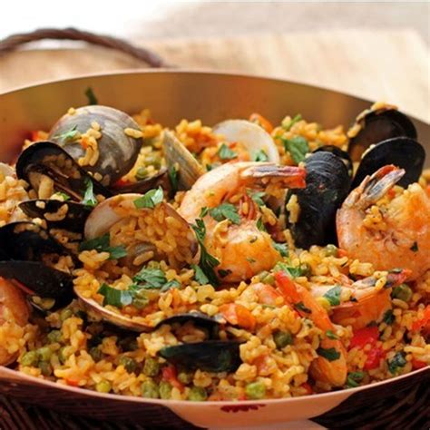 best-andalusian-pasta-recipe-how-to-make-seafood image