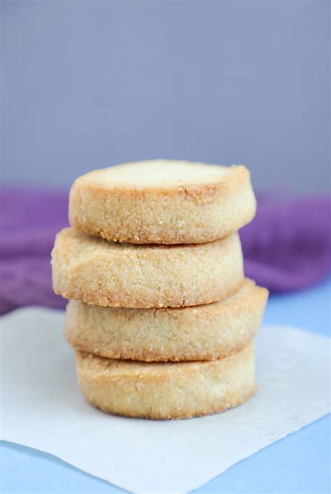 keto-lemon-shortbread-cookies-low-carb-i-i image