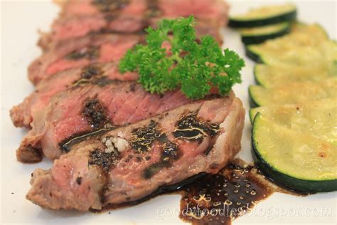 recipe-balsamic-steak-with-garlic-zucchini-martha image