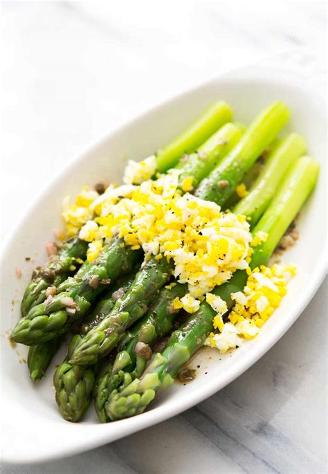 asparagus-mimosa-with-hard-boiled-eggs-and-capers image