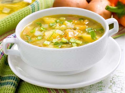 vegetable-pepper-and-lemon-a-diet-soup image