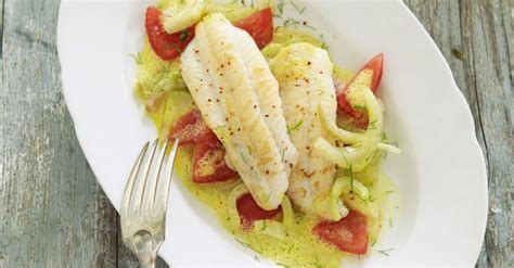 pan-seared-sole-with-tomatoes-and-fennel-eat image