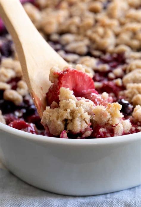 master-gluten-free-crumble-recipe-for-berries-or image
