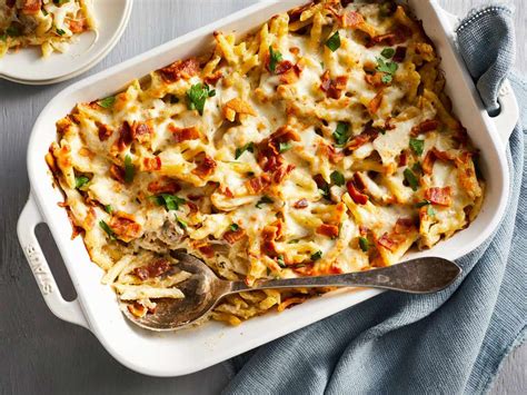 40-comforting-pasta-casseroles-to-make-in-your-9x13 image