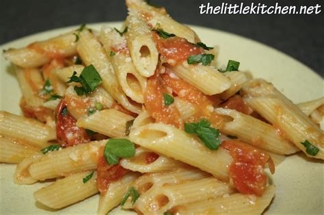 penne-pasta-with-spicy-tomato-sauce-the-little-kitchen image