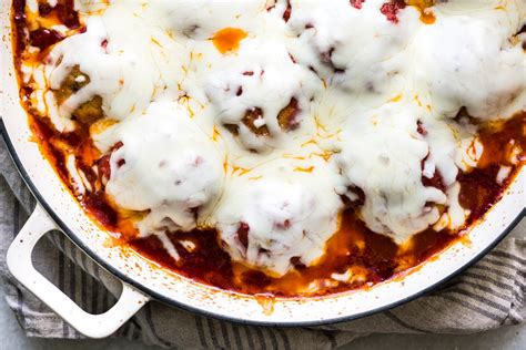 cheesy-chicken-parmesan-meatballs-low-carb-and-keto image