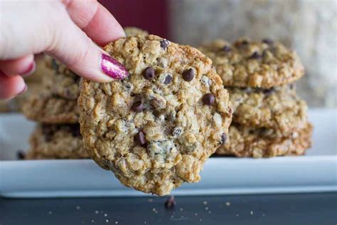 one-bowl-oatmeal-chocolate-chip-cookies-fodmap image