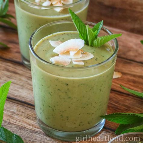 matcha-smoothie-with-mint-girl-heart-food image