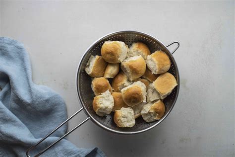 bobalki-slovak-sweet-bread-balls-recipe-the-spruce image