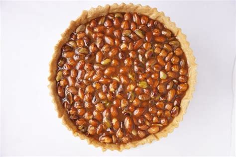 how-to-make-a-perfect-caramel-nut-tart image