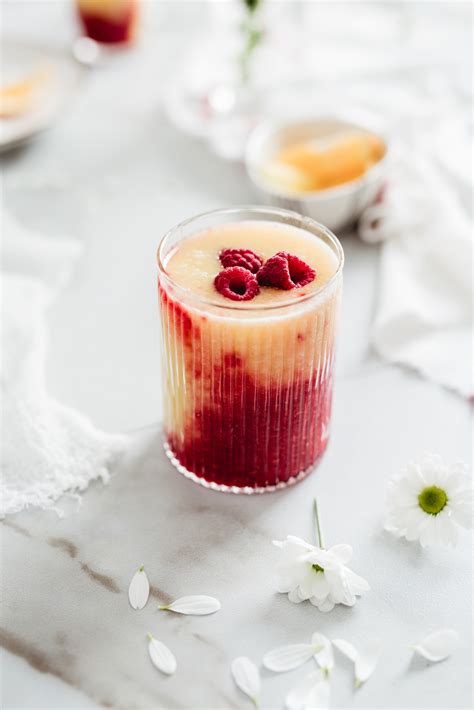 raspberry-mango-sunrise-smoothie-recipe-hot image