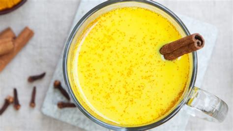 the-best-turmeric-tea-recipe-how-to-make-golden-milk image