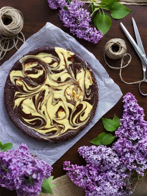 cheesecake-kladdkaka-cream-cheese-swirled-chocolate-cake image