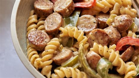 chicken-sausage-and-bell-pepper-pasta image