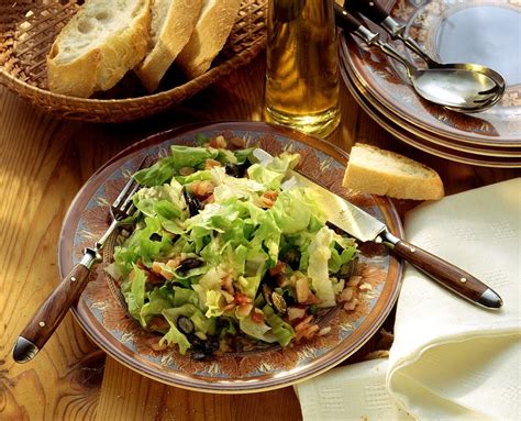 lettuce-and-bacon-salad-recipe-eat-smarter-usa image