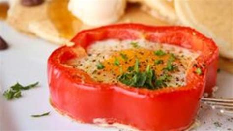 egg-in-a-pepper-recipe-tablespooncom image
