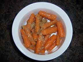 baby-carrots-with-garlic-butter-recipe-recipetipscom image