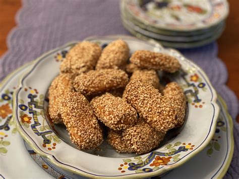sicilian-sesame-cookies-biscotti-regina-italy image