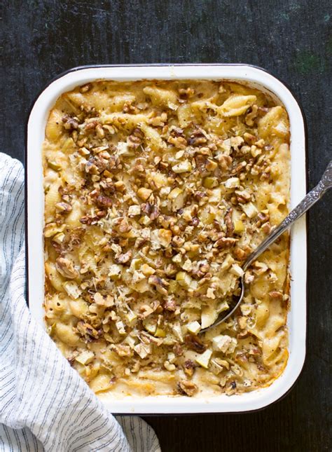 mollys-walnut-crusted-brie-mac-and-cheese image