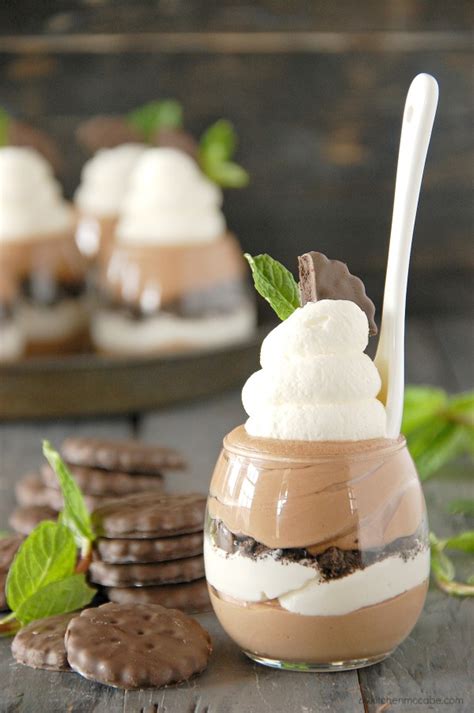 mint-chocolate-mousse-cookies-cream-parfaits image