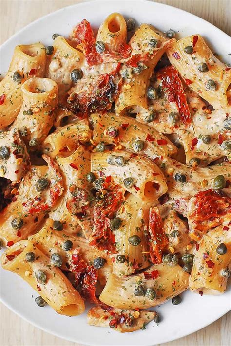 rigatoni-pasta-with-chicken-and-sun-dried-tomatoes image