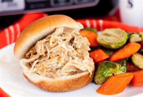 nostalgic-ohio-shredded-chicken-sandwich image