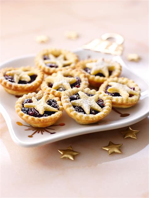 star-topped-mince-pies-nigellas-recipes-nigella-lawson image