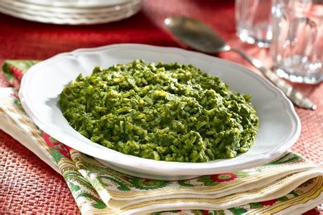 garlic-and-spinach-rice-goya-foods image