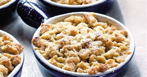apple-and-feijoa-crumble-food-to-love image