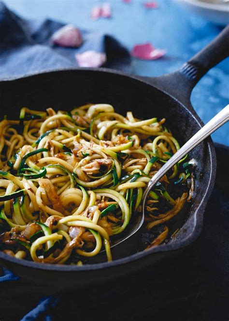 chinese-chicken-zoodles-zucchini-noodles-with image