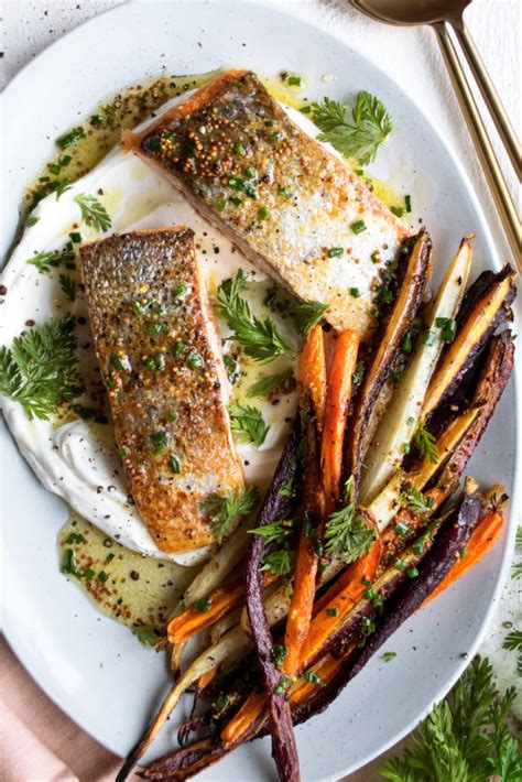 simple-salmon-dinner-with-roasted-carrots-the image